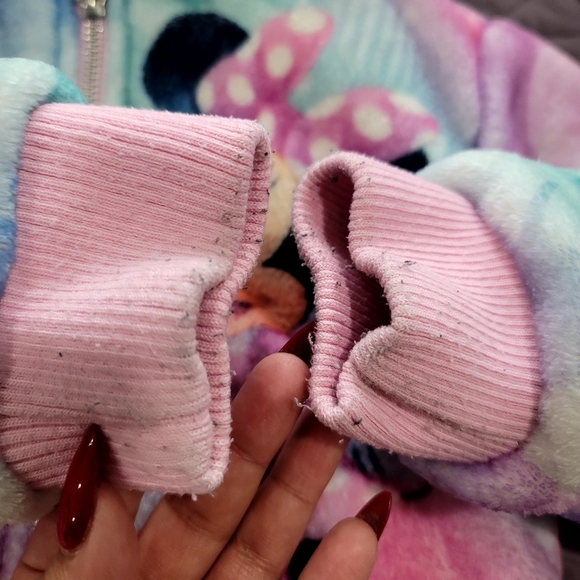 ♥️5 For $25DISNEY MINNIE MOUSE Cozy zip up jacket with hood and pockets size 4T - Picture 4 of 14